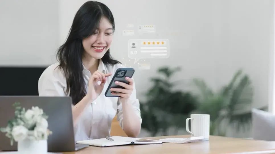 Customer Satisfaction Specialist Elisa Tomasi